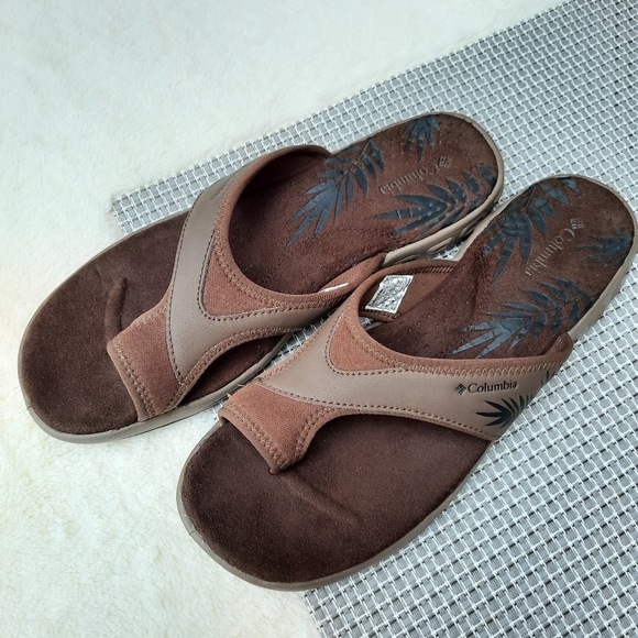 Columbia | Shoes | Columbia Leather Toe Loop Flip Flop Slides Sandals | Poshmark